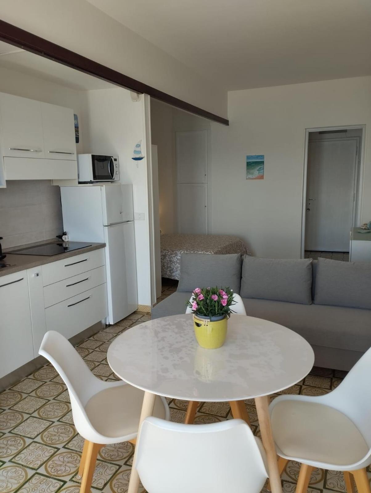 Apartamento La Terrazza Sul Tirreno Nettuno Exterior foto