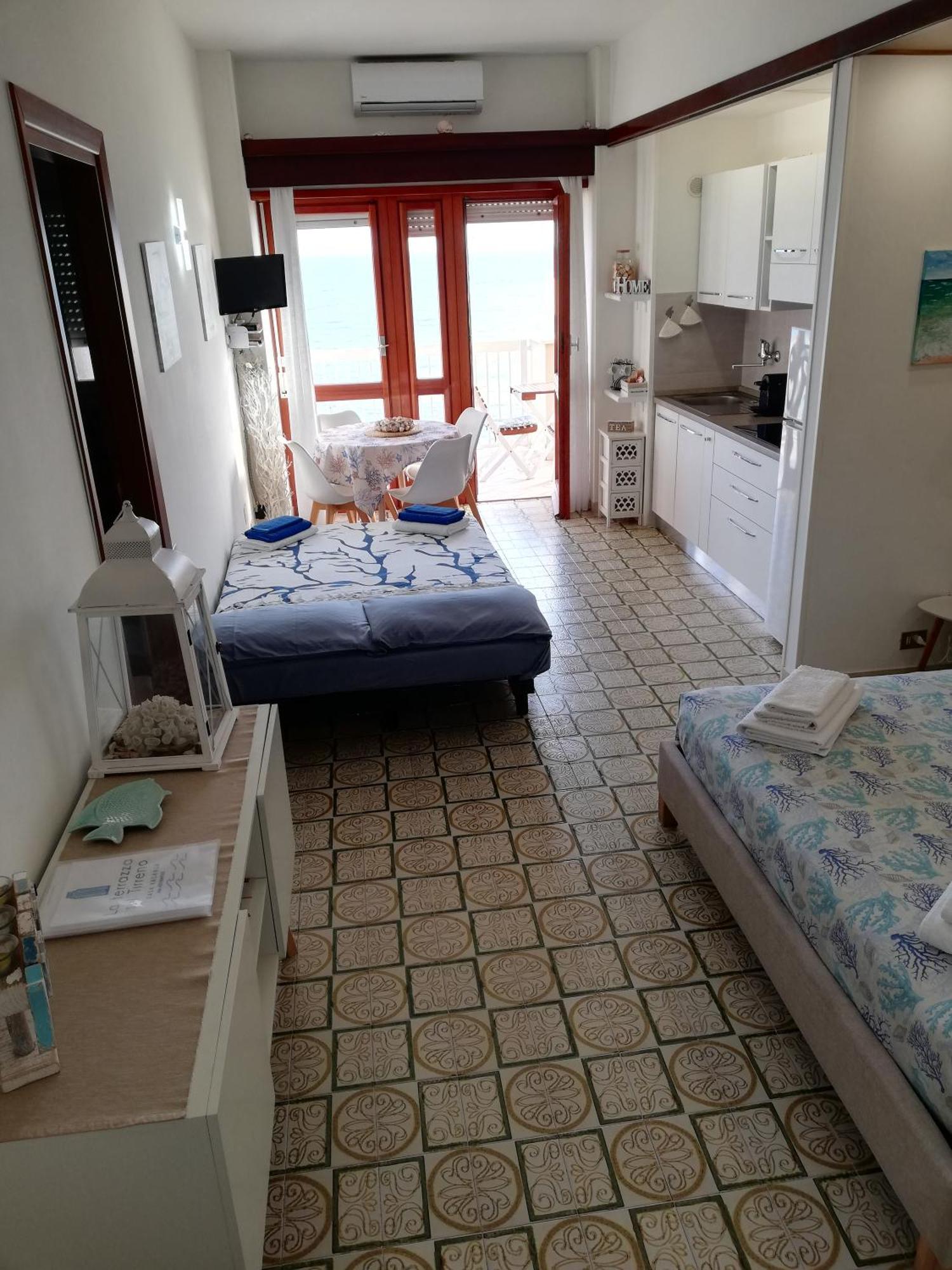 Apartamento La Terrazza Sul Tirreno Nettuno Exterior foto